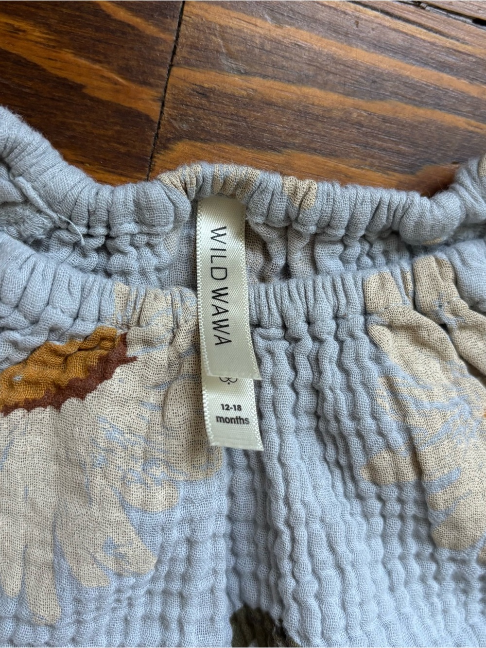 Wild Wawa Daisy Print Light Blue Muslin Romper - Picture 2 of 2